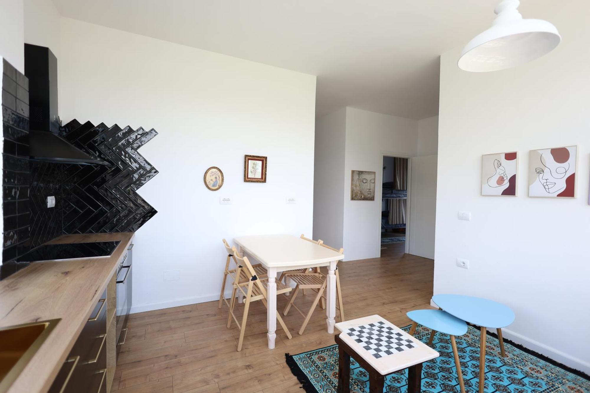 Baza Hostel - Swimming Pool Берат Екстериор снимка