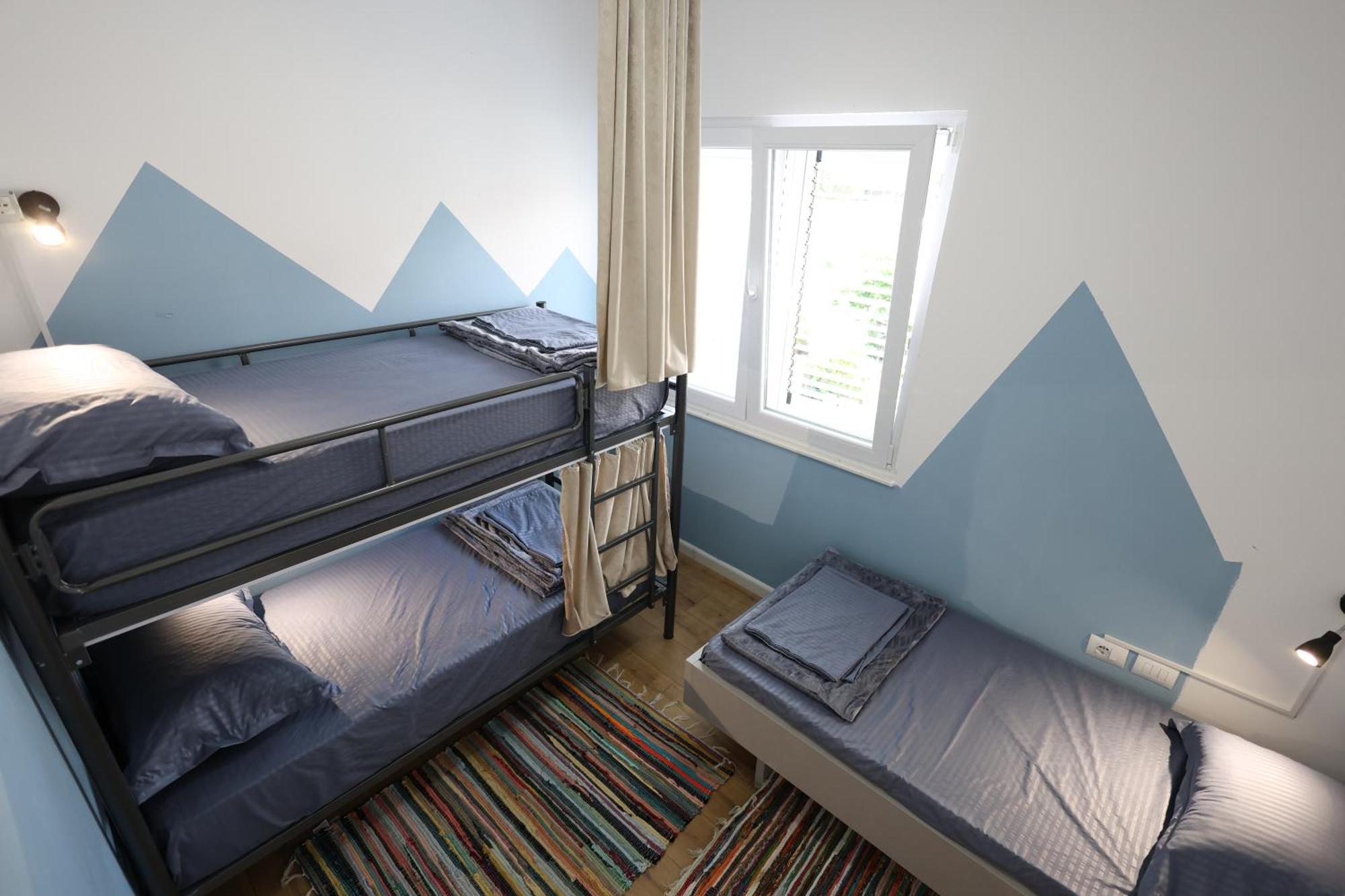 Baza Hostel - Swimming Pool Берат Екстериор снимка